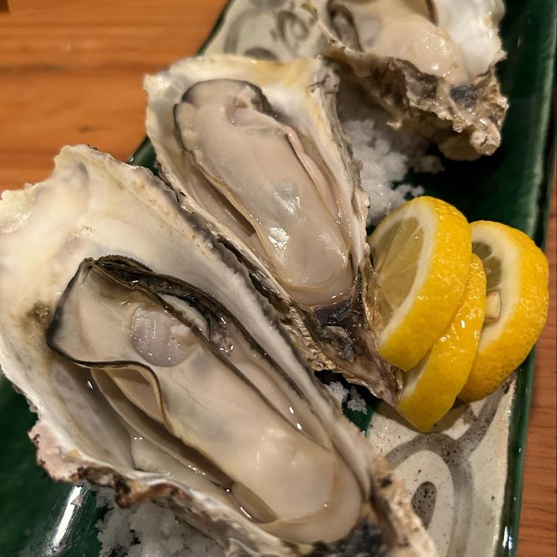 仙鳳趾焼き牡蠣(炉ばた鱗)