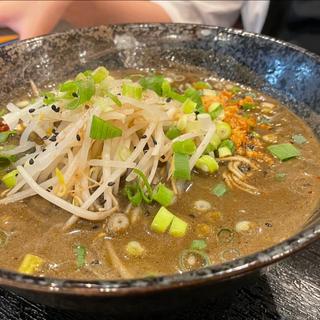 黒ゴマ坦々麺(麗縁)