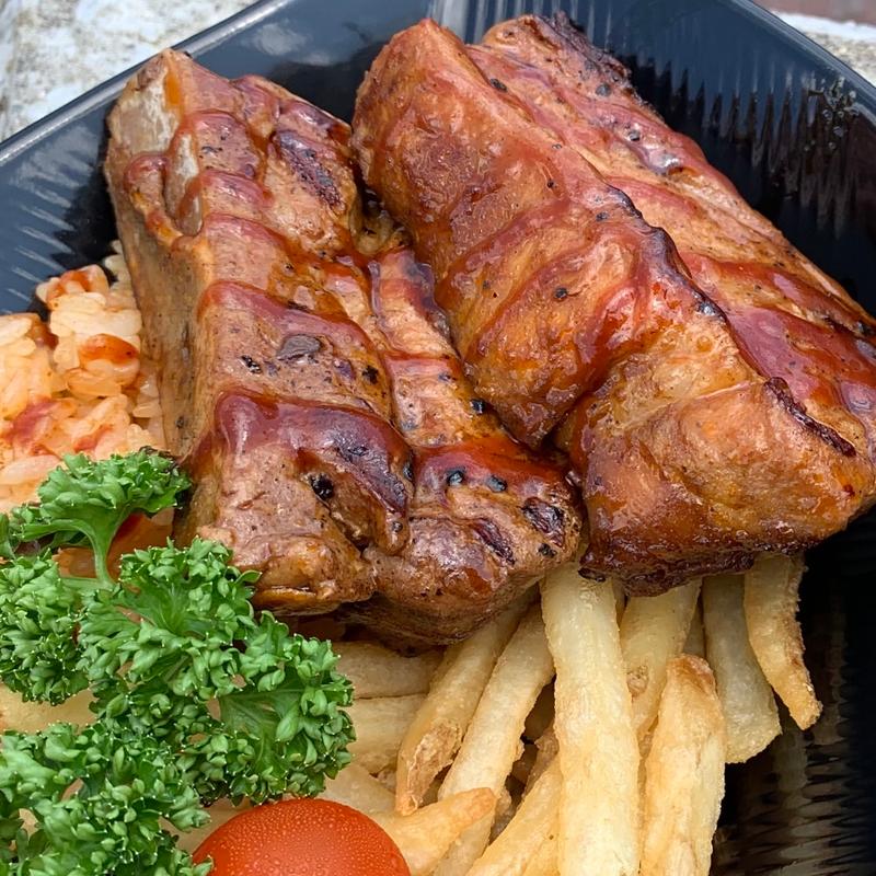 BBQポークリブ(イーグルスクラブラウンジ)