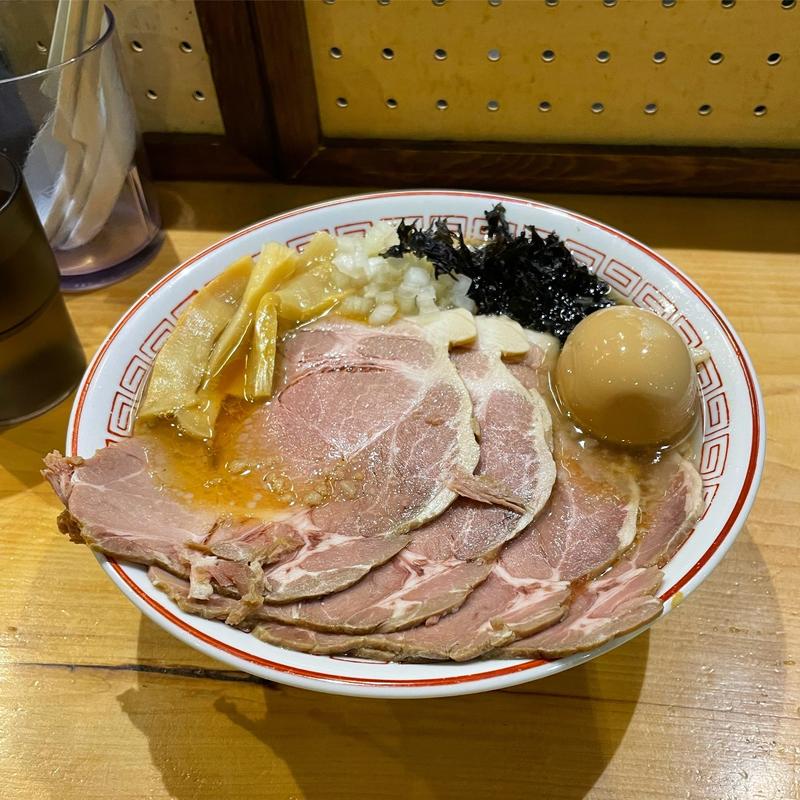 醤油肉増し背脂煮干中華そば(背脂煮干し中華そば和市)