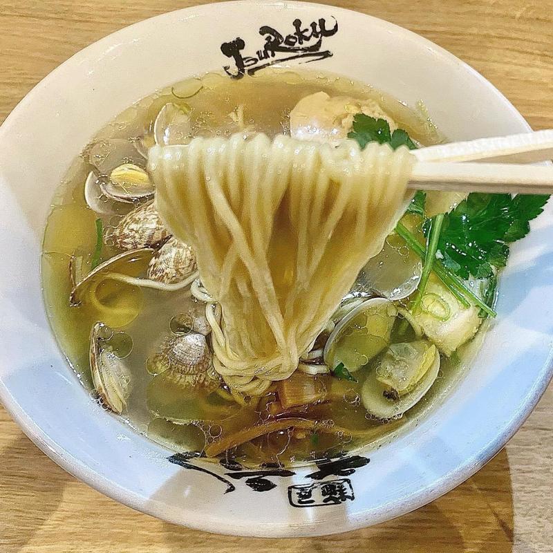 あさりの塩ラーメン(麺屋 丈六)
