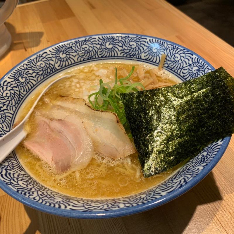 濃厚煮干しラーメン(麺屋銀星 高円寺本店)