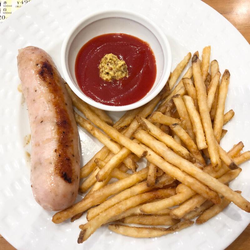 カリカリポテトと国産ソーセージの盛り合わせ(ココス 扇店)