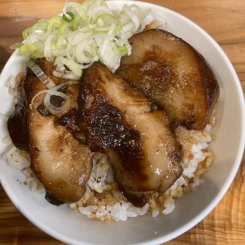 トロ肉丼(らぁめん さなだ 市原店 )