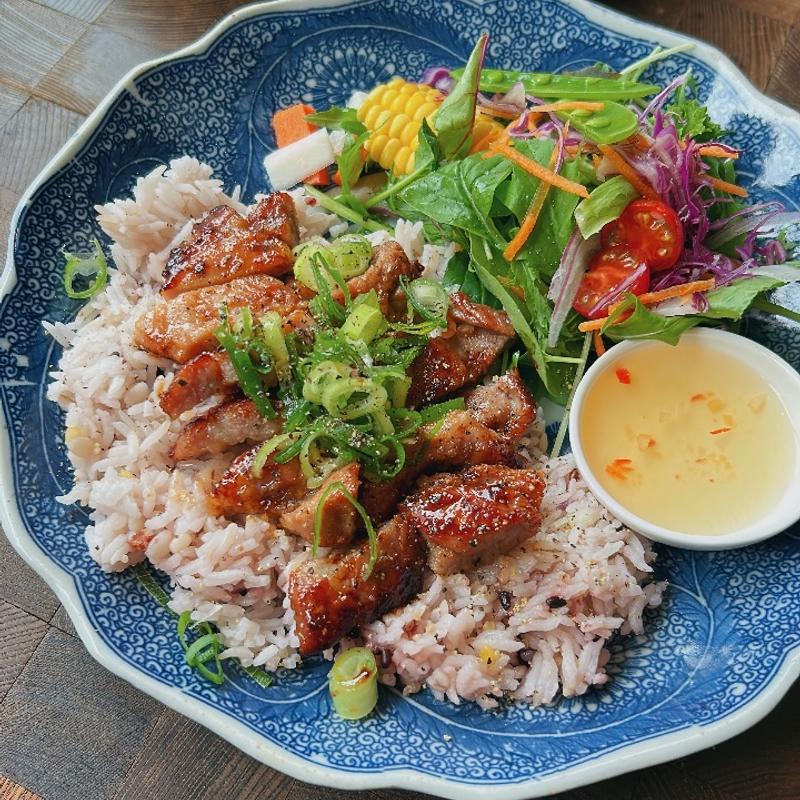 豚肩ロースのレモングラス焼(カオヤム堂)