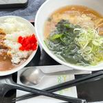 醤油ラーメンとミニカレー