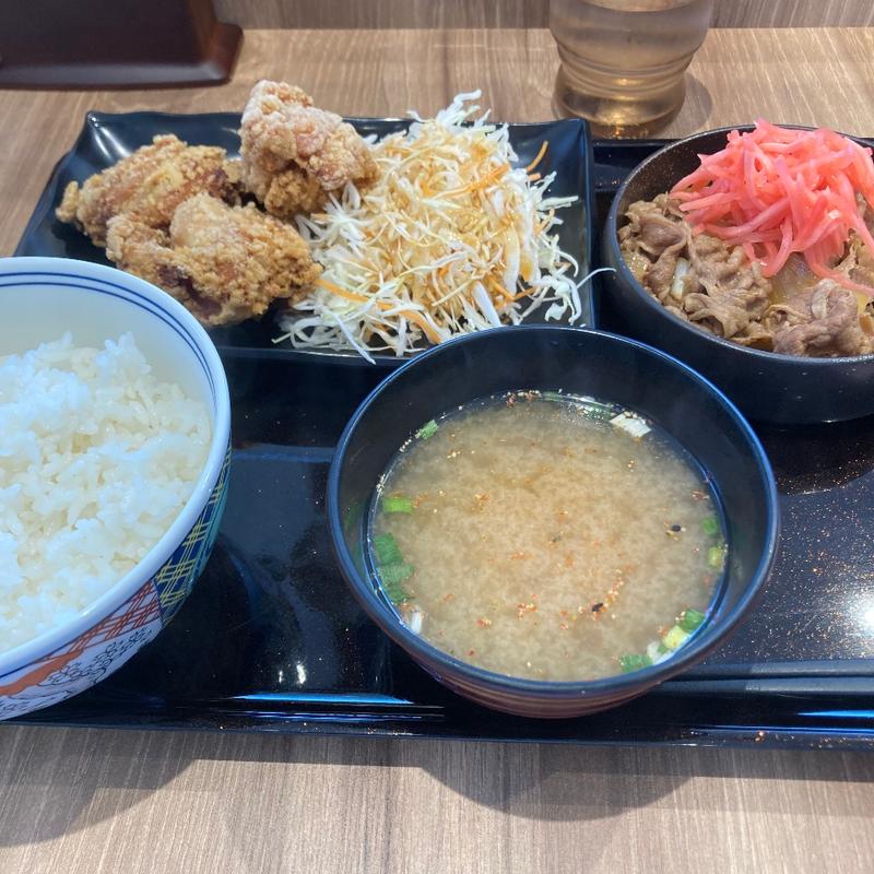 W定食(吉野家 小田急海老名駅店)