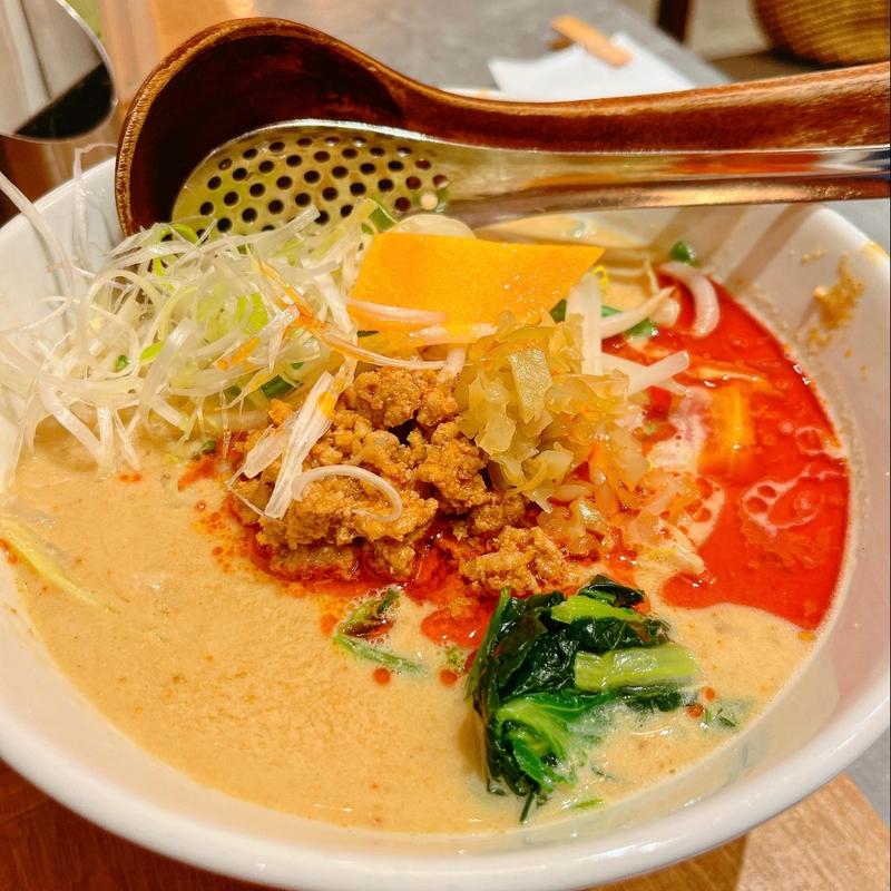 季節野菜の坦々麺(名驛式担々麺 しゃち福)