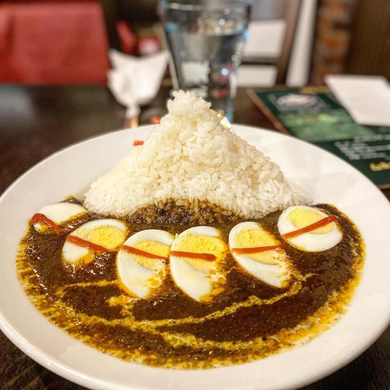 玉子入り サラダ付き ムルギーカレー(ムルギー)