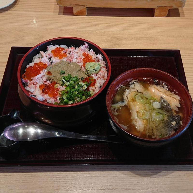 金沢名物かにみそ丼 【味噌汁付】(北陸金沢 まわる寿し もりもり寿し たまプラーザ店)