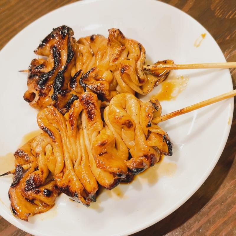 しろ(もつ焼 かど)