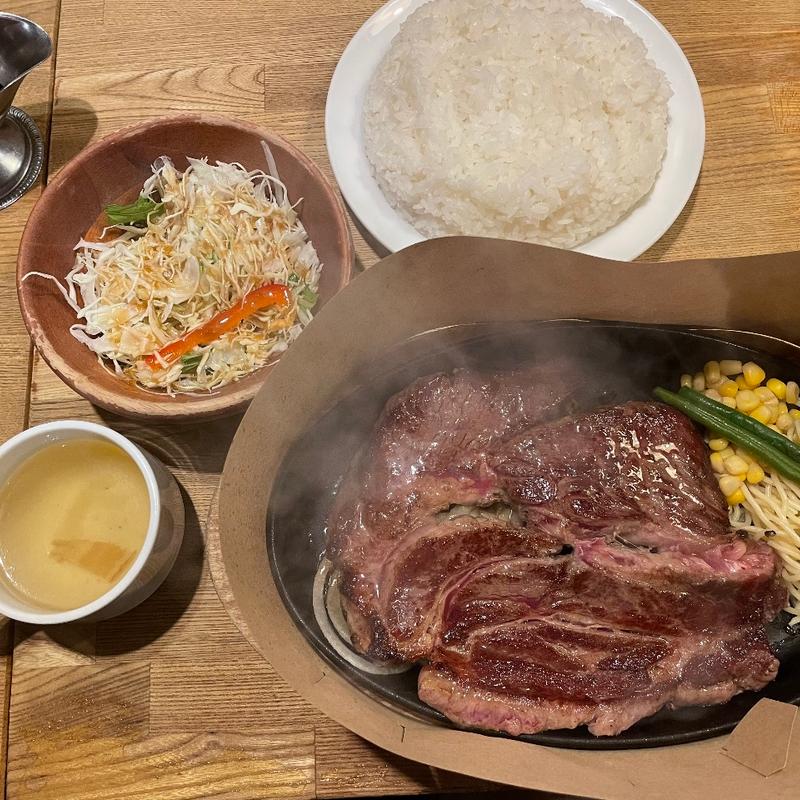 モンスターステーキ（8オンス）(モンスターグリル 上野店)