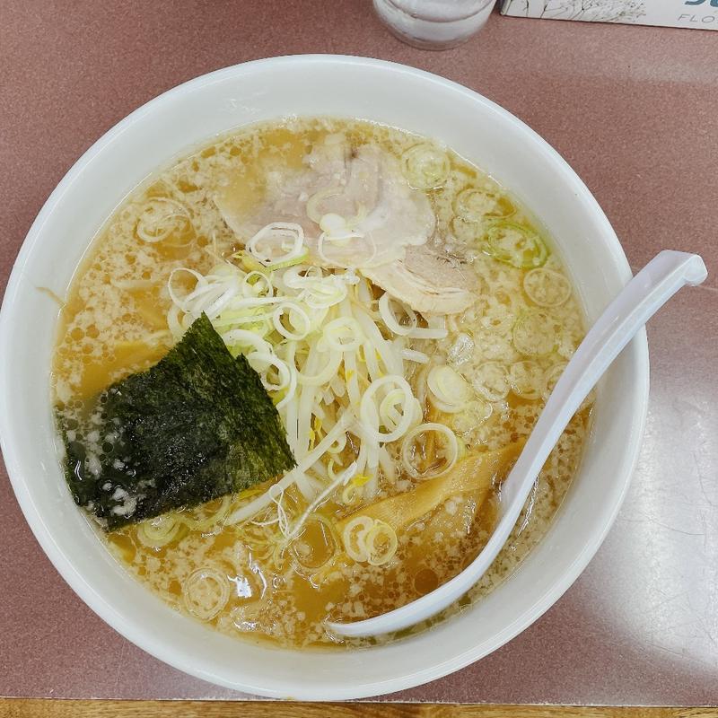 ハッスルラーメン 醤油(ハッスルラーメンホンマ 錦糸町店)