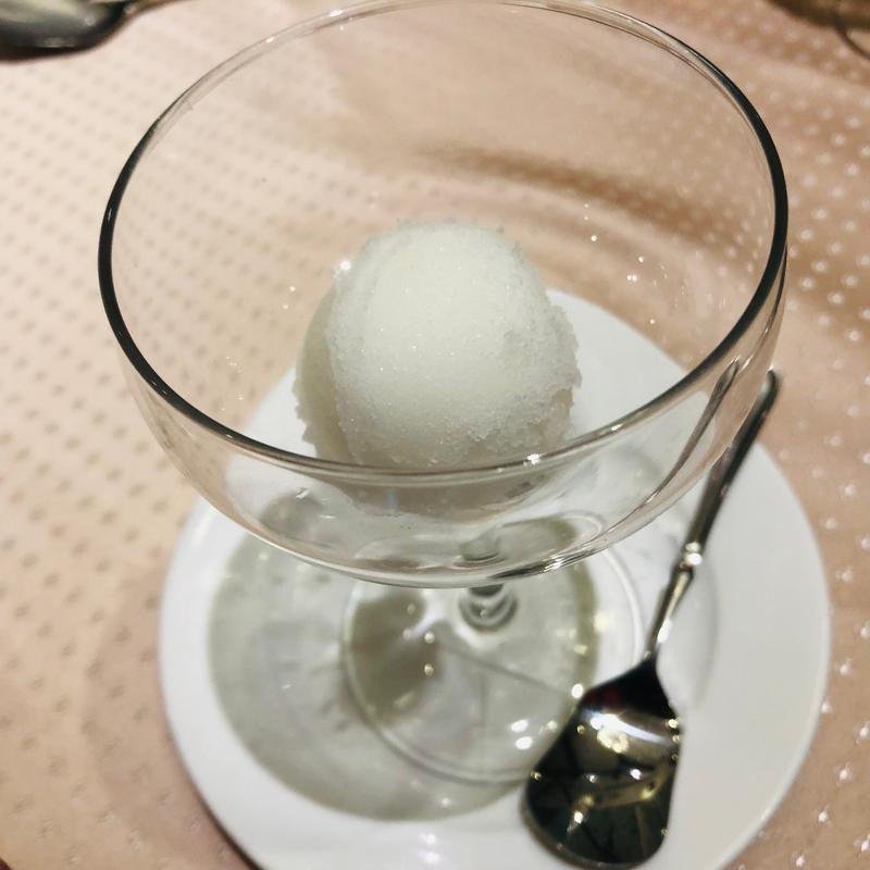 白ワインのソルベ　(フランス厨房 旬彩 中央駅店 )