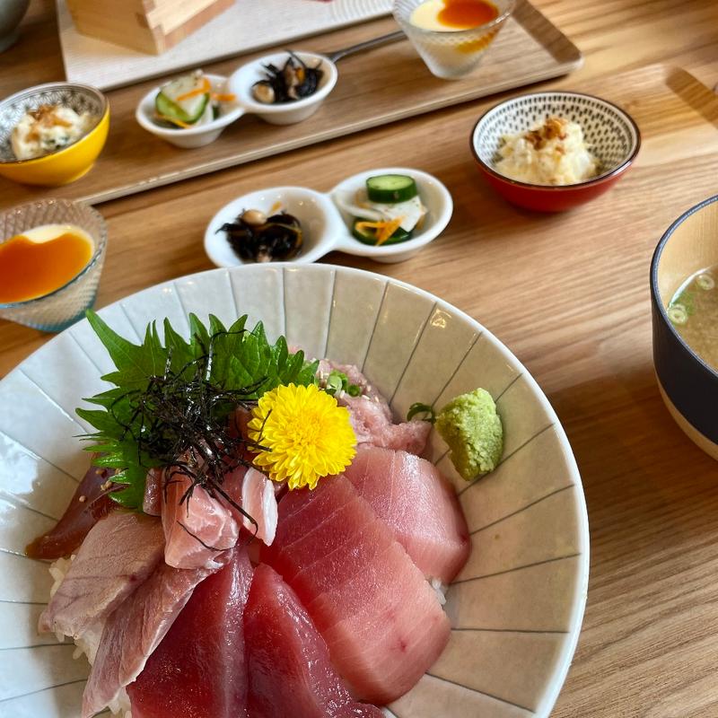 まぐろづくり丼(沼津さかな食堂 マグロキック)