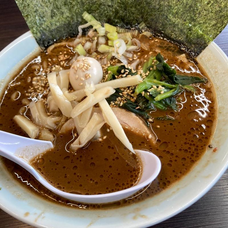 (横浜家系ラーメン 厚木インター 魂心家)