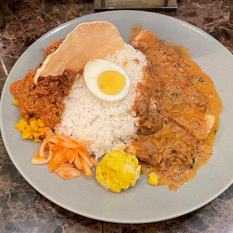 白身魚のカレー&キーマ(FISH 丸の内店)