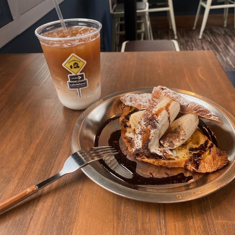 クロワッサンフレンチトースト　チョコバナナ(cafe 96 base)