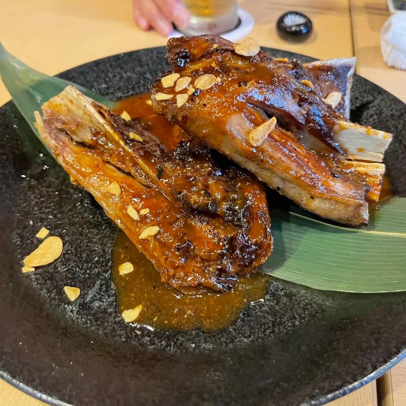 マグロのスペアリブ(まぐろと旬菜 クロフネ （まぐろとシュンサイ kurofune）)