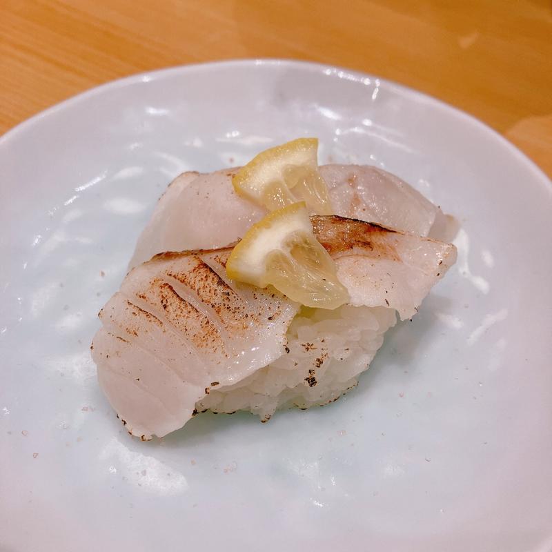 まはたの炙り(雛鮨新宿丸井アネックス)