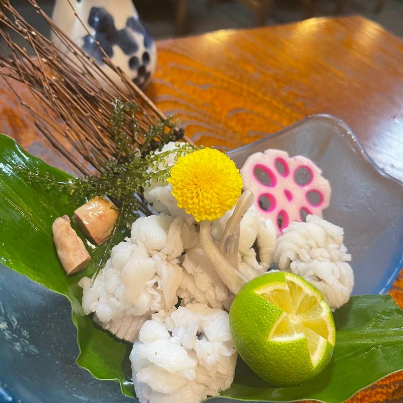 鱧の湯引き(すし処 さくら)