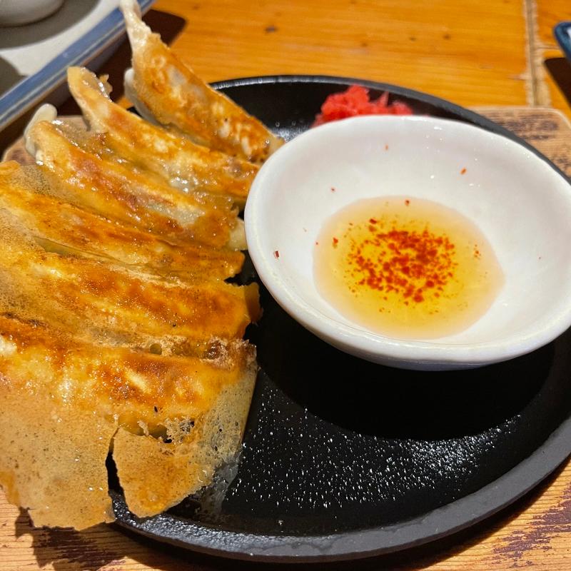 鉄板焼餃子(名古屋駅古民家居酒屋　銑)