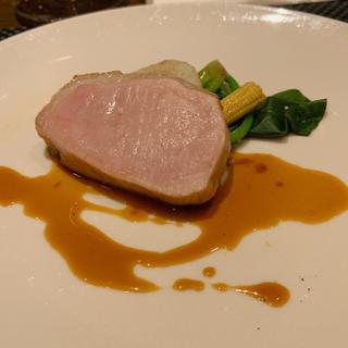 (イザーレ シュウ チエロ （Issare shu cielo）)