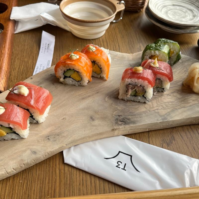 ロール寿司盛り合わせ(つるとんたん UDON NOODLE Brasserie KARUIZAWA JAPAN)