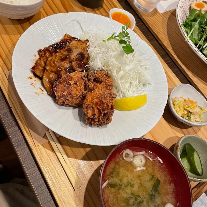 しょうが焼き＆から揚げ定食(朝日湯源泉 ゆいる)