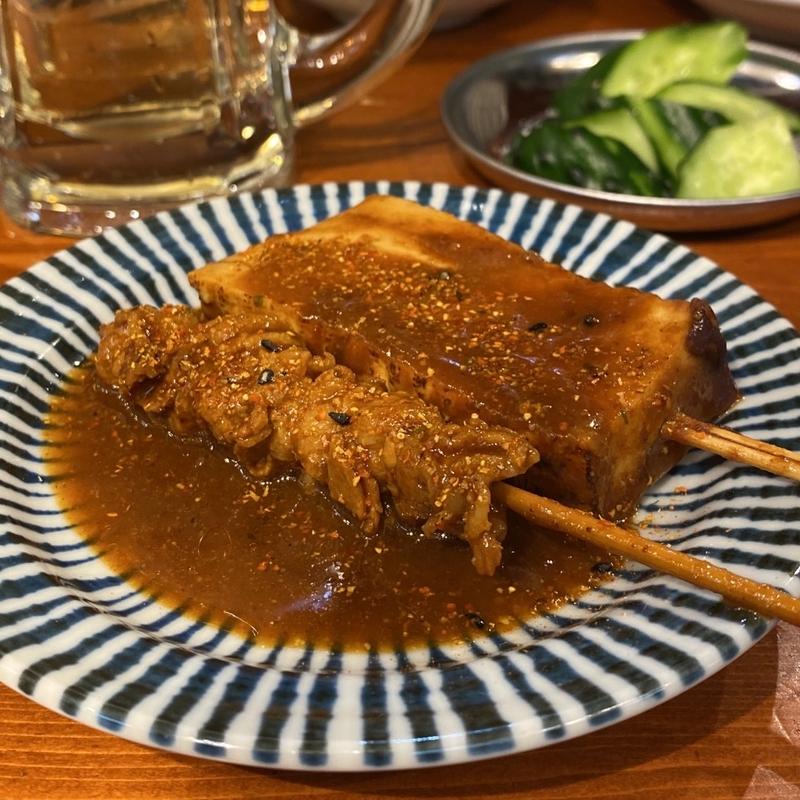 ねじりバラ串、焼き豆腐串(餃子のネオ大衆酒場 ニューカムラ名駅二丁目店)