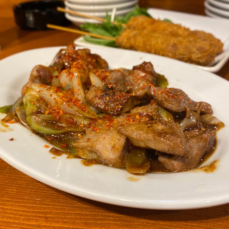 ミックスホルモン鉄板焼き(餃子のネオ大衆酒場 ニューカムラ名駅二丁目店)