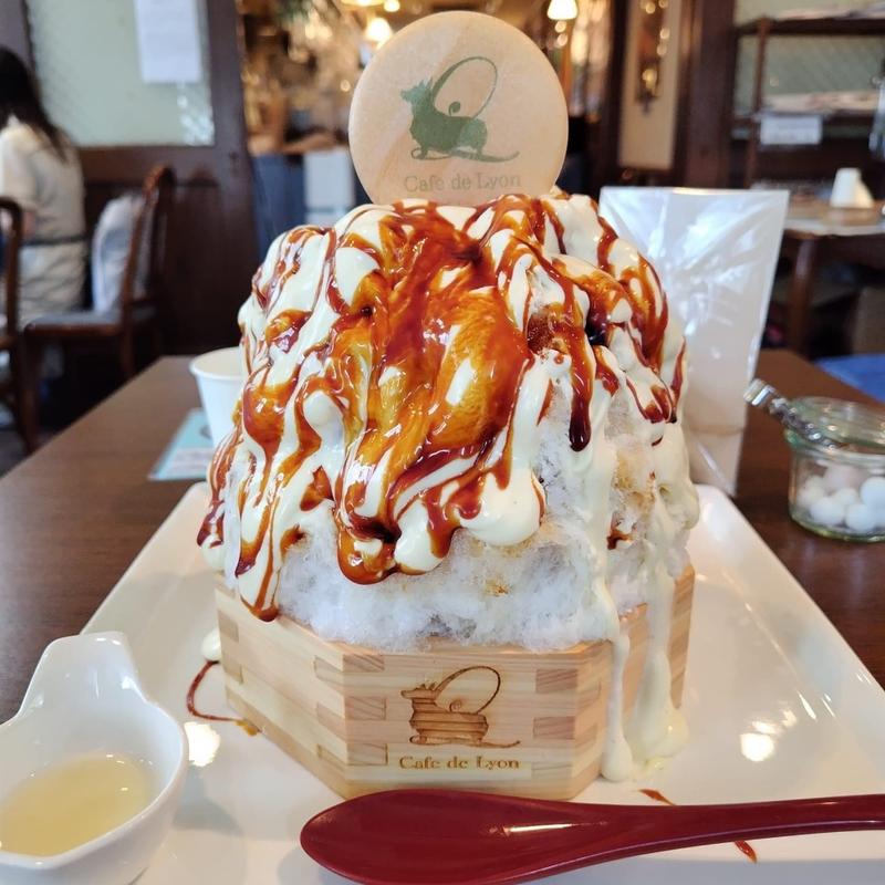 焦がしカラメルプリンのかき氷(カフェドリオンブルー)