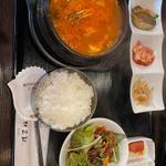 スンドゥブチゲ定食(KOREAN DINING チョゴリ)