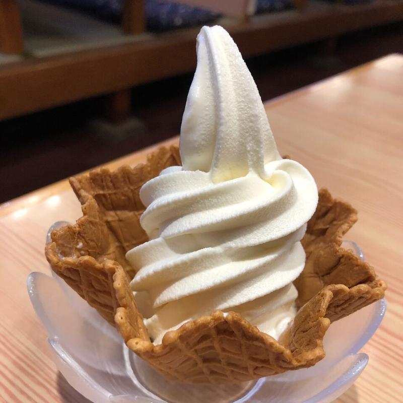 北海道牛乳ソフト(とんでん 花畑店)