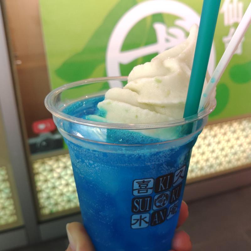 ずんだソフトのクリームソーダ(アグリエの森 mitte （アグリエノモリ ミッテ）)