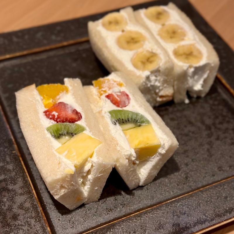 完熟バナナ&フルーツミックス(果実屋珈琲 調布深大寺店)