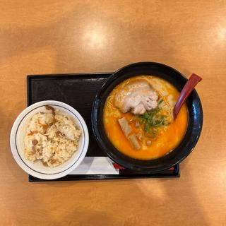 五目ご飯と赤辛ラーメン(寿がきや ZENT多治見店 )