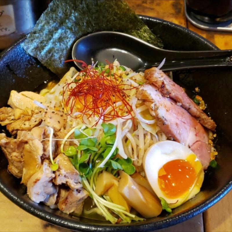 全部載せ 特選 まぜそば とり(まぜそば専門 かぐら)