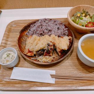 和風チキンタツタ定食(ABC canteen ルミネエスト新宿店)