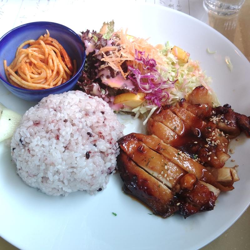 自家製てりやきとり飯(自休自足 )