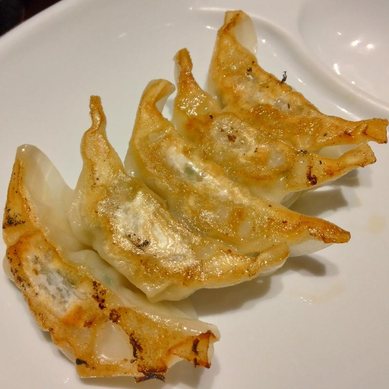 餃子(名島亭 博多デイトス店)