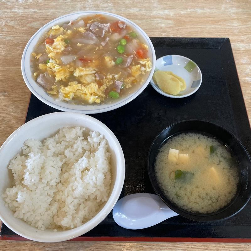 豚肉とトマトと卵のうま煮定食(与倉ドライブイン)