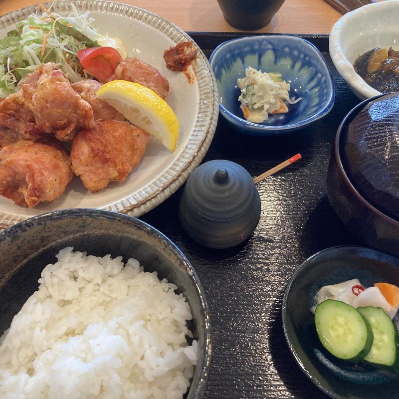 唐揚げ定食(小料理 早和)
