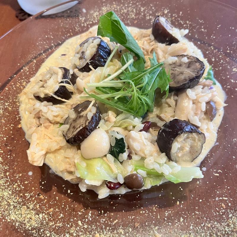 蒸し鶏と色々きのこのカレークリームリゾット(Risotteria.GAKU tre)