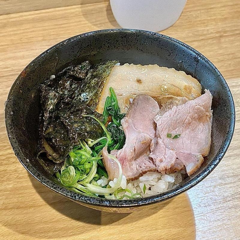 家系ラーメン&ご飯(麺屋 丈六)