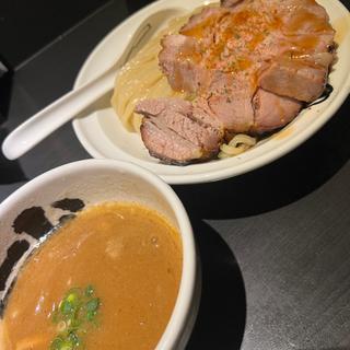 濃厚白厚切りローストポークつけ麺(麺屋武蔵 武骨相傳)