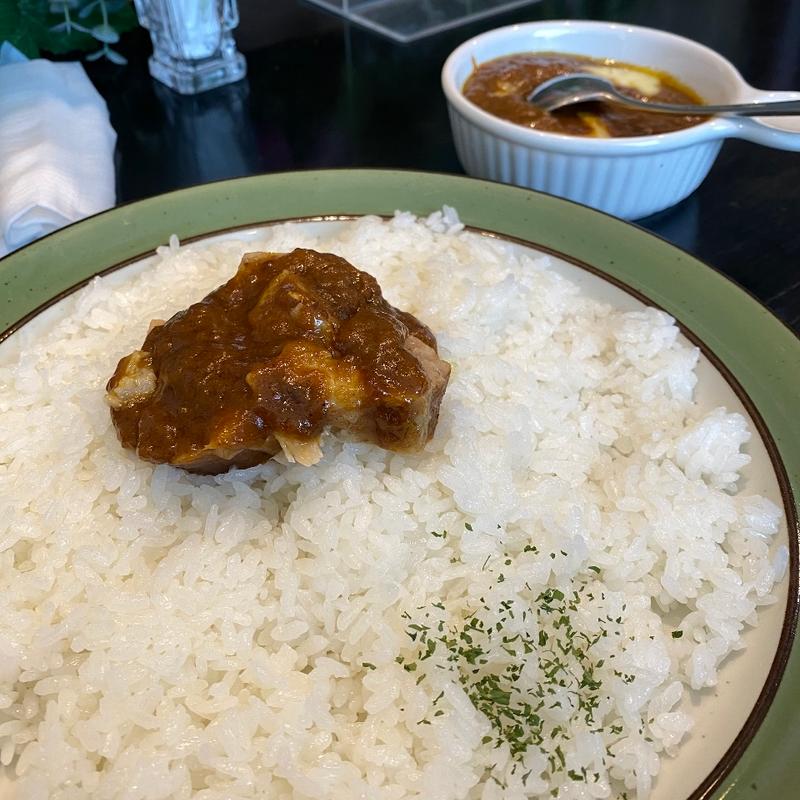ポークチーズカレー(クロック)