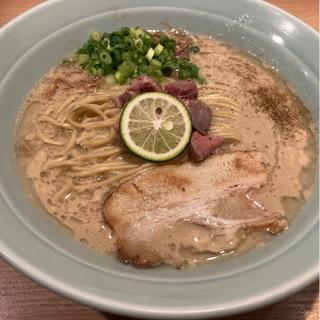 ラム豚骨ラーメン(自家製麺 MENSHO TOKYO)