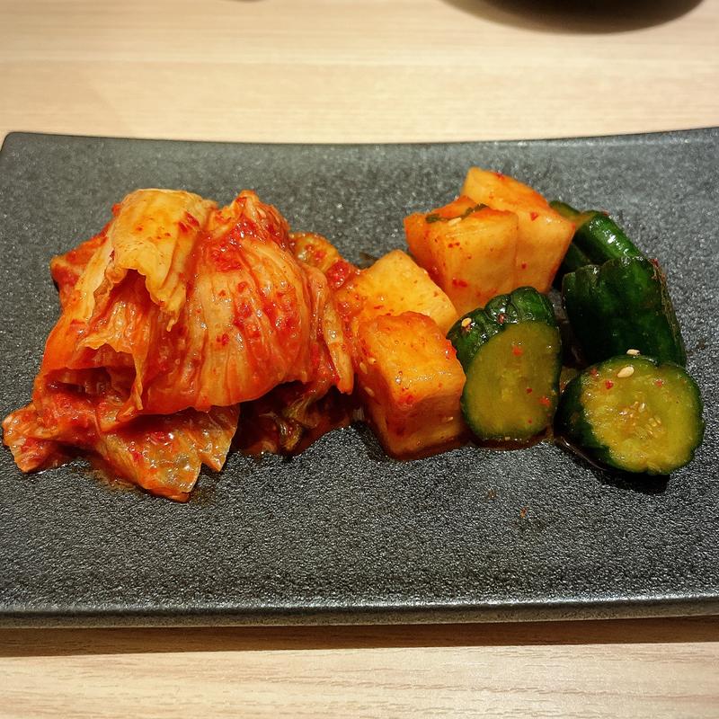 キムチ盛り合わせ(肉やきとだしと博多うどん中目黒はし田)