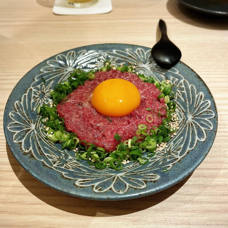 アゴだしユッケ(肉やきとだしと博多うどん中目黒はし田)